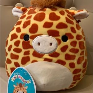 Gary giraffe Squishmallow